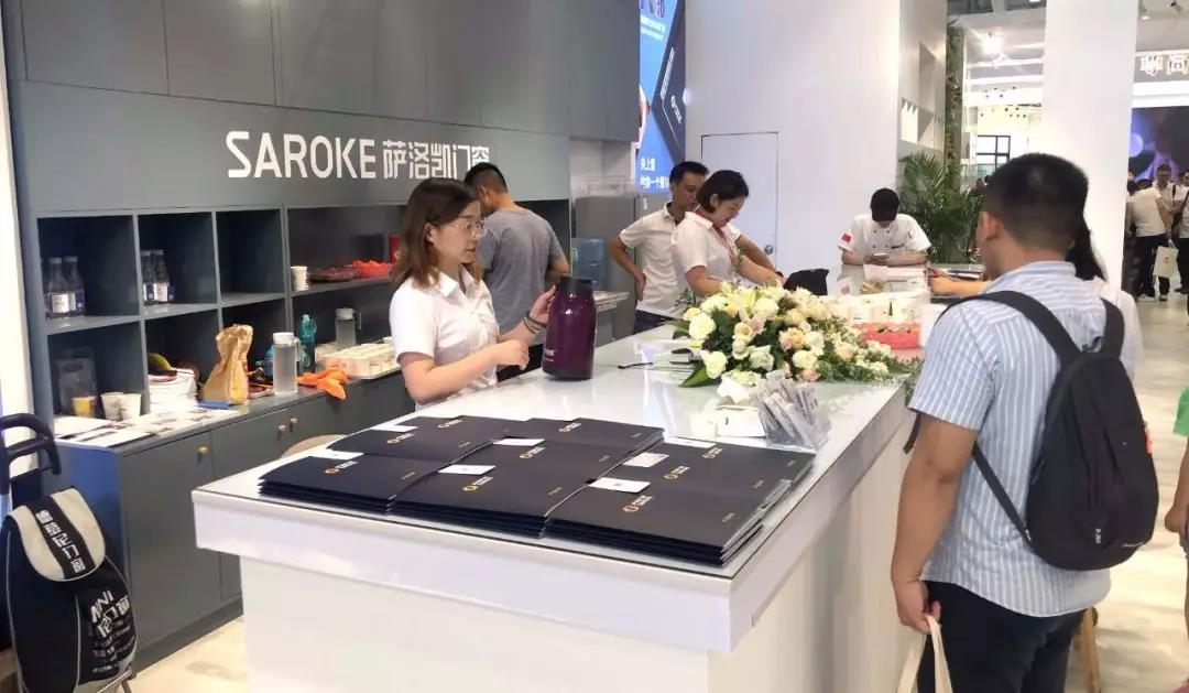 第十一屆中國廣州定制家居展覽會展臺設(shè)計